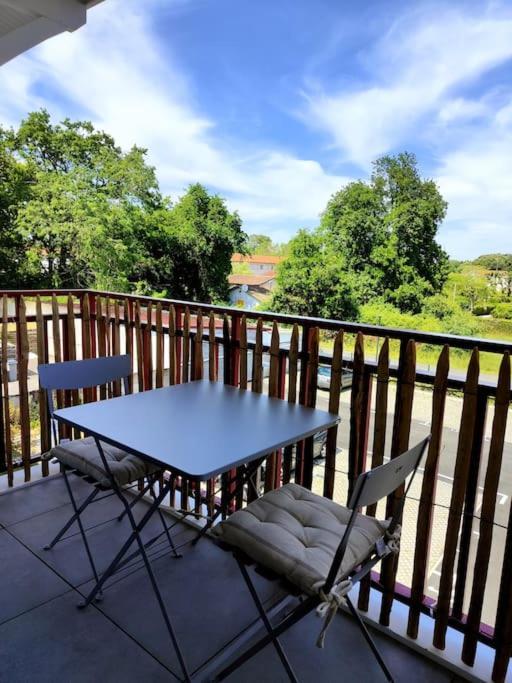 Location De Vacances A Andernos - Appartement 2 Chambres Dans Residence Neuve 外观 照片